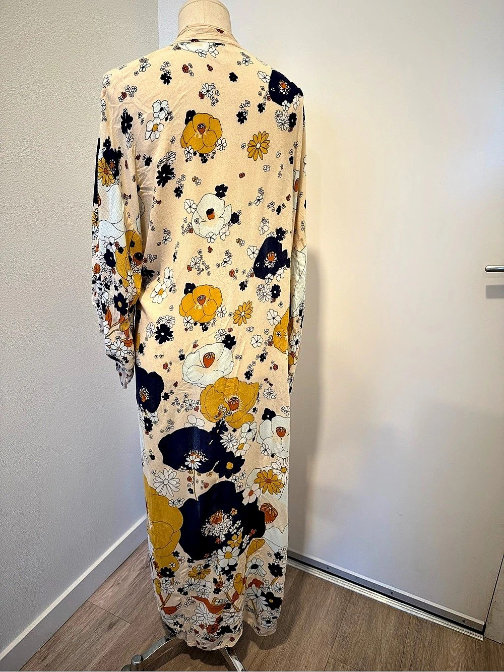Free People Hidden Hills Maxi Kimono Floral Cream & Yellow - Picture 3 of 5